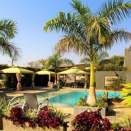 Urban Bliss Hotel Kabwe Экстерьер фото