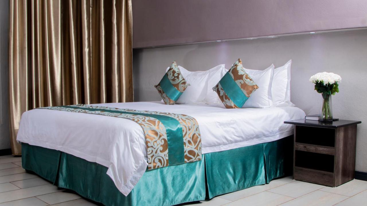 Urban Bliss Hotel Kabwe Экстерьер фото