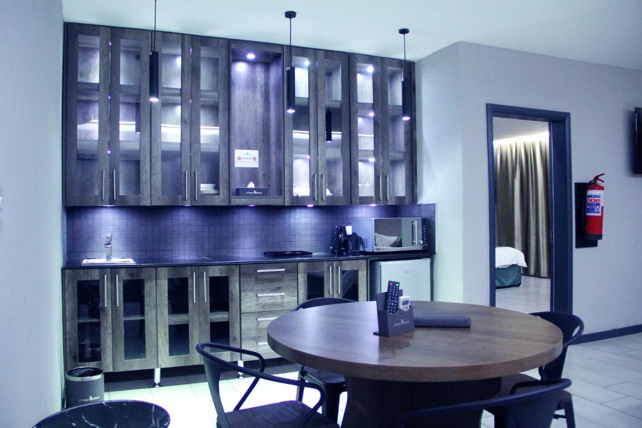 Urban Bliss Hotel Kabwe Экстерьер фото
