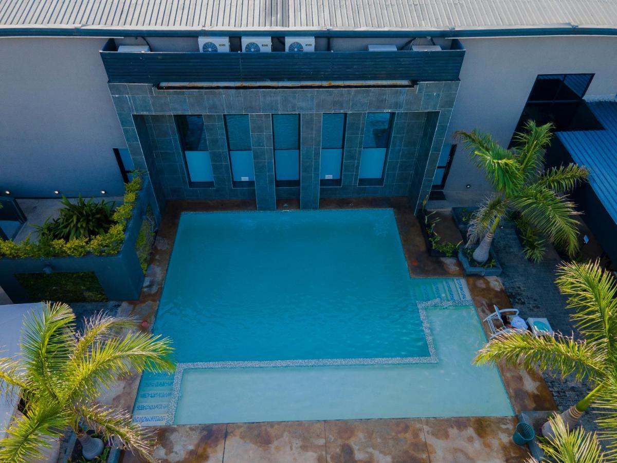 Urban Bliss Hotel Kabwe Экстерьер фото